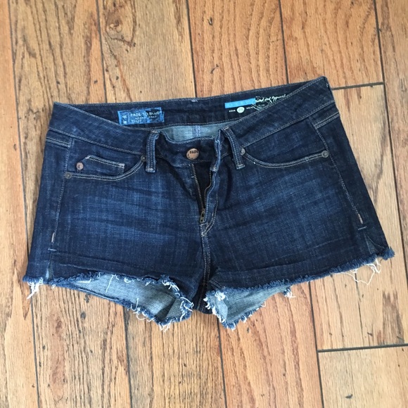 Short denim shorts never worn - Picture 3 of 5